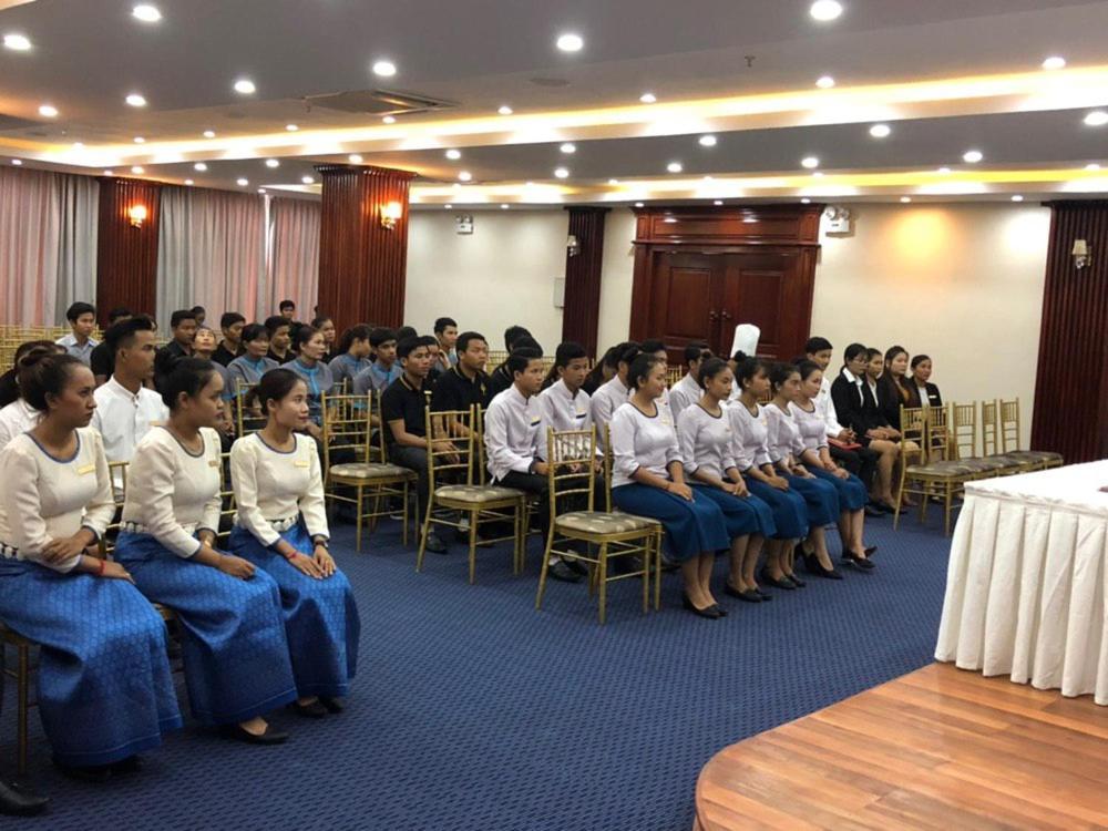 Kampong Thom Royal Hotel Ngoại thất bức ảnh